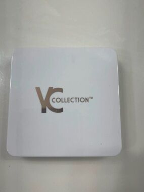 YC Collection Jireh Luminous Bronzing Powder & Contour Compact - Shade: Enough